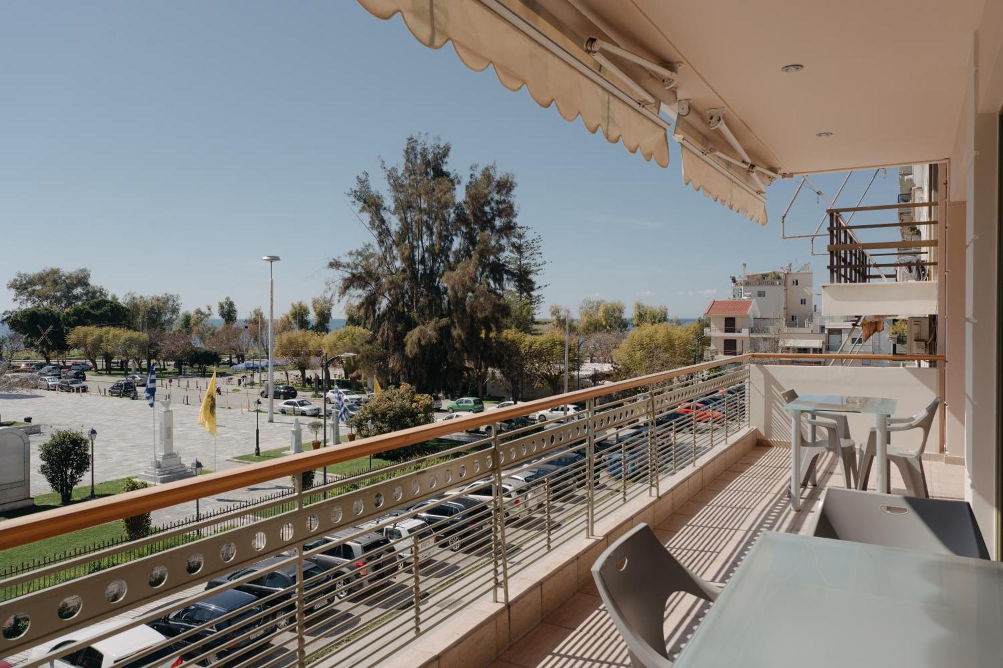 Nefeli City Apartments Patras Exterior photo