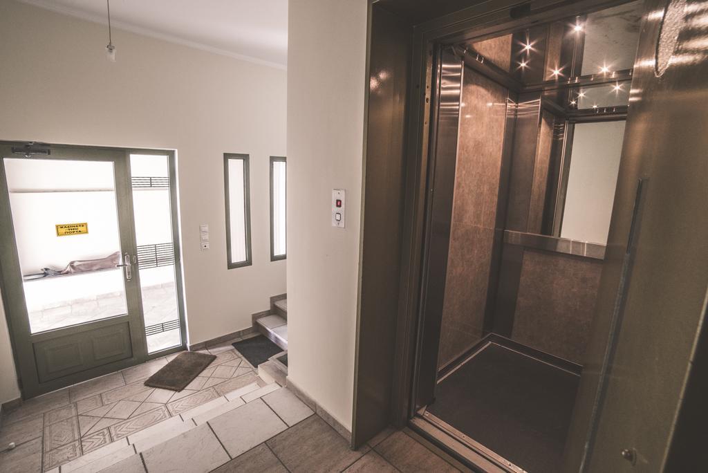 Nefeli City Apartments Patras Exterior photo