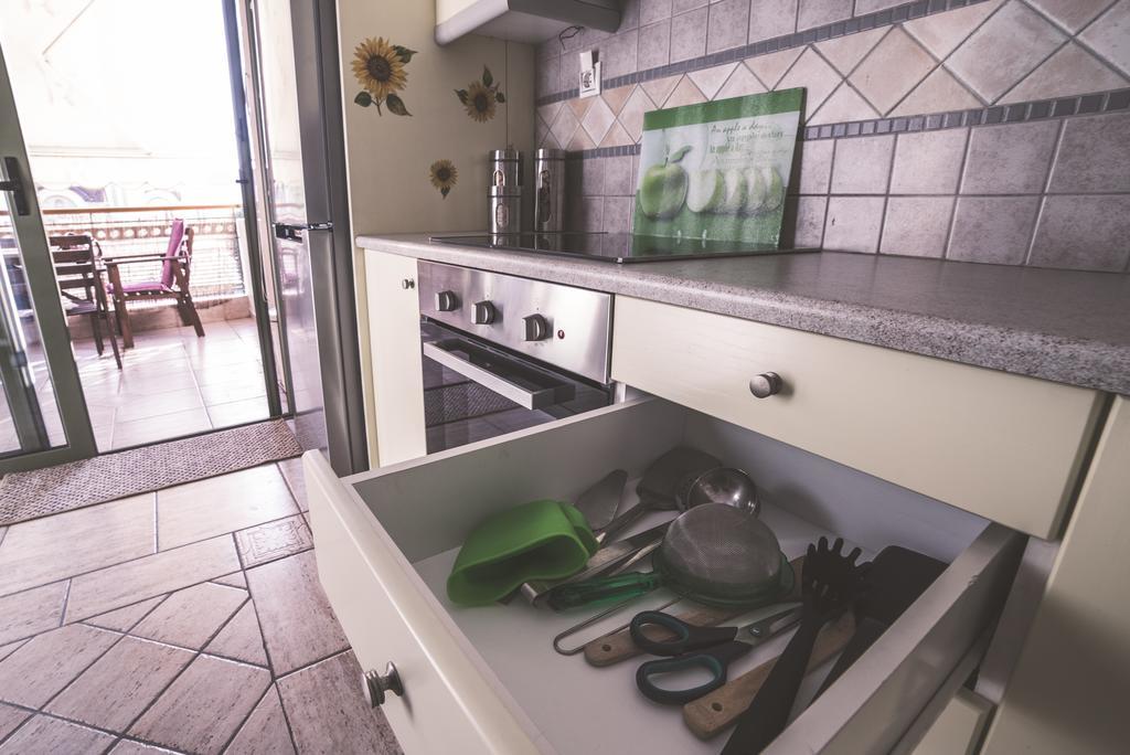 Nefeli City Apartments Patras Exterior photo